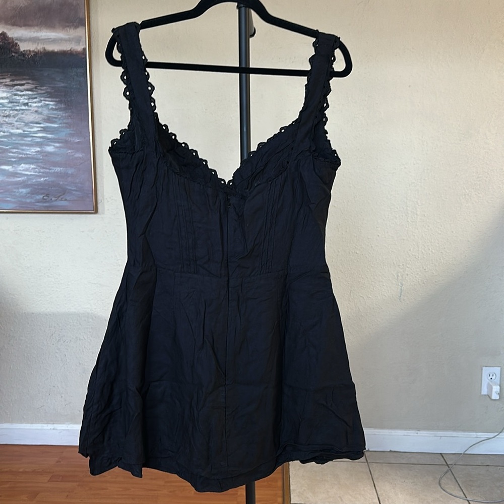 HOUSE OF CB 'Tilly' Black Pin Tuck Mini Dress NWOT Size L D-DD - Picture 3 of 7